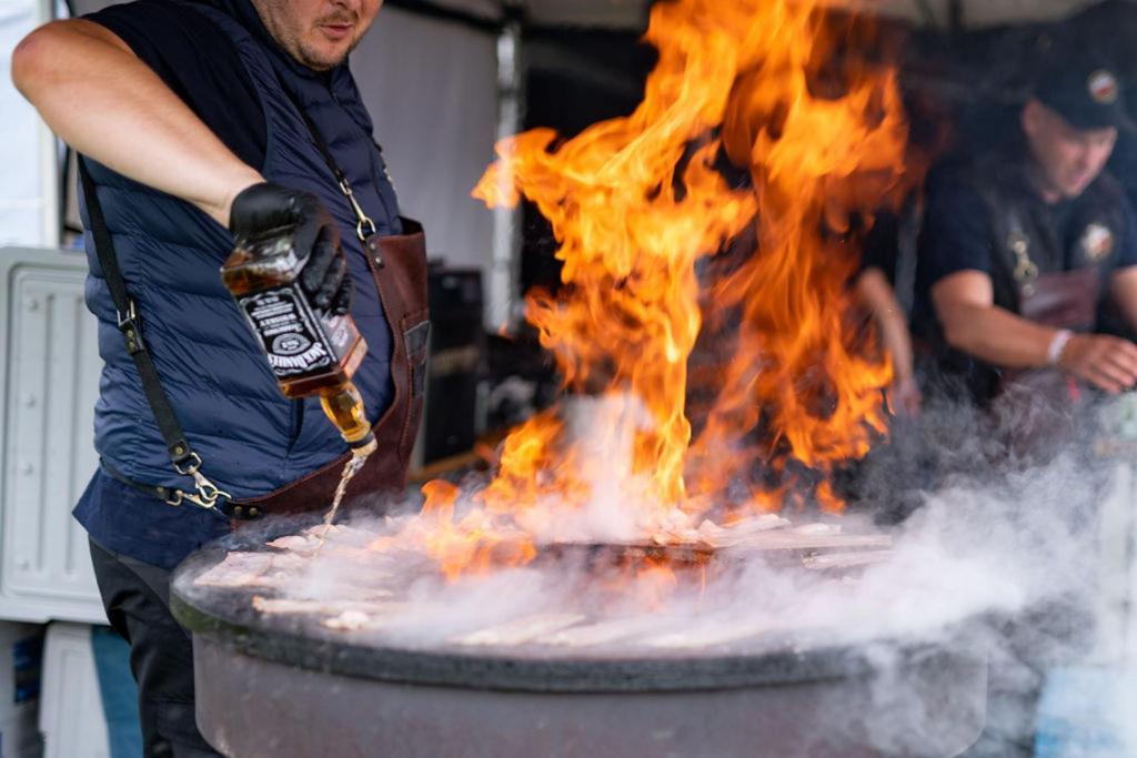 Easy Camping Belgium スタヴロ エクステリア 写真